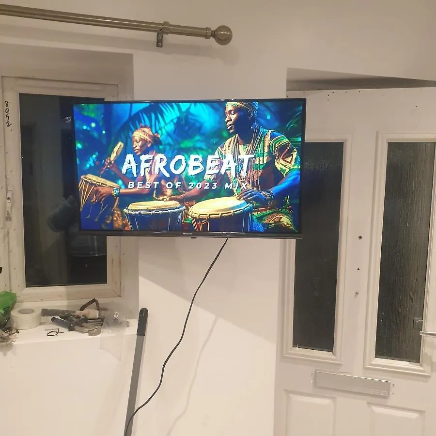 Bakus Executive Suite Abbey Wood Homestay