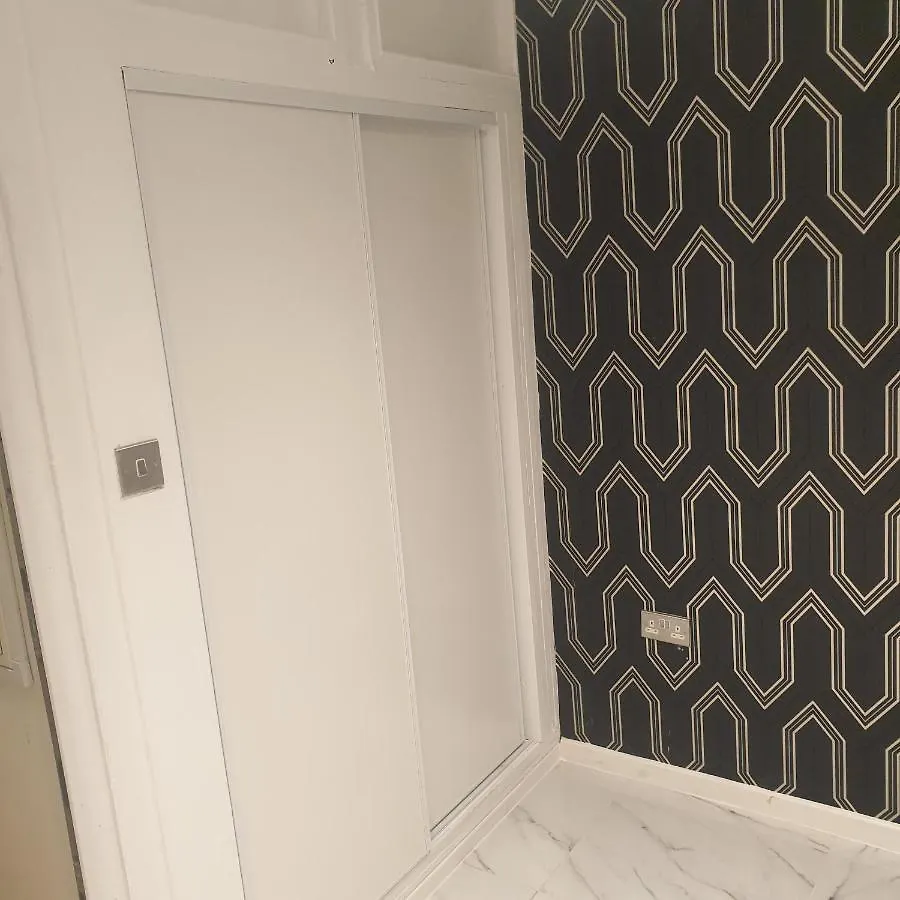 Bakus Executive Suite Abbey Wood Homestay
